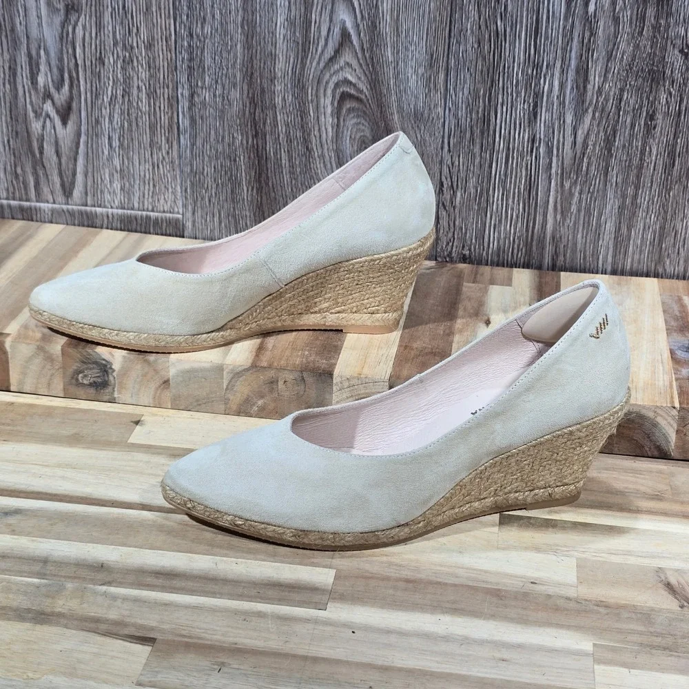 Viscata Barcelona Suede Espadrille Wedge Pumps Beige Made in Spain Size 40‎